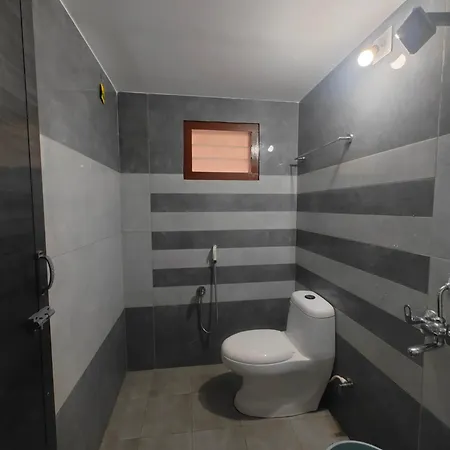Jp Residency, Near To Isha, Adhiyogi & Karunya Apartment Alandurai Exterior photo